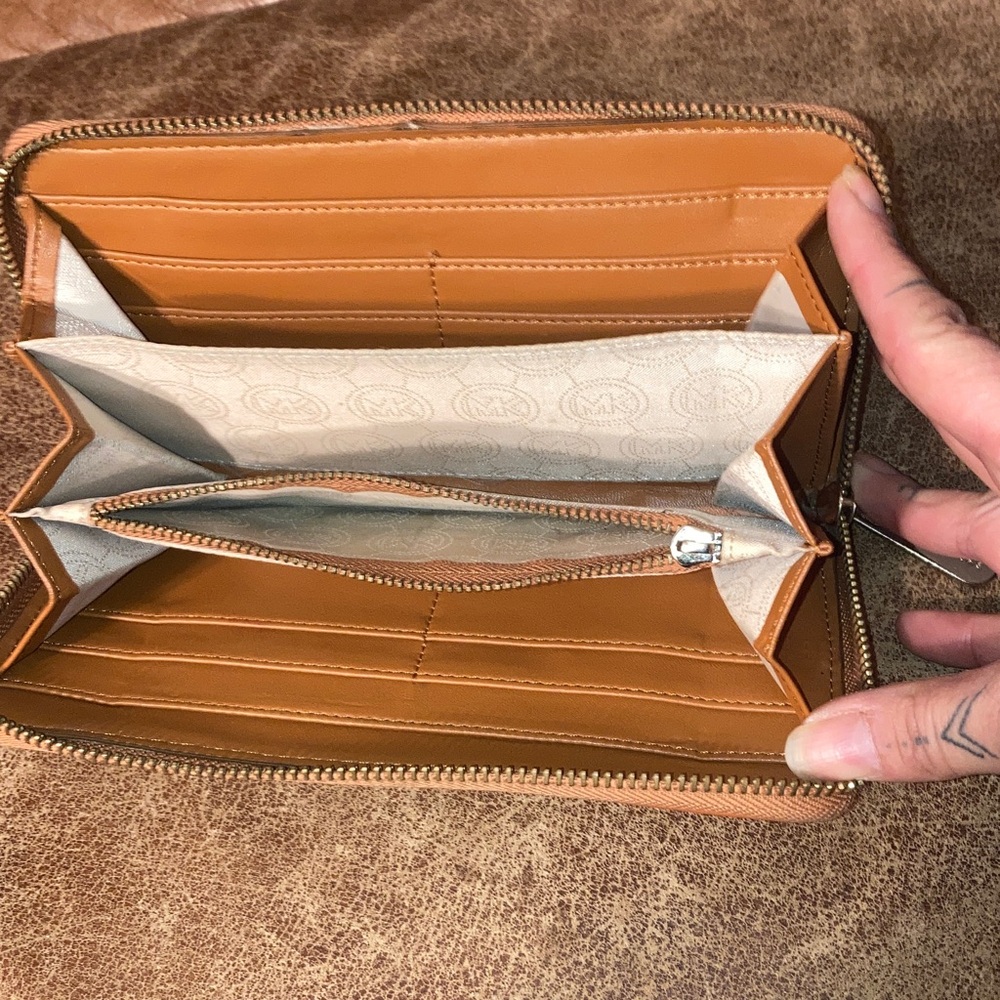 Michael Kors Caramel Leather Zip Wallet - Picture 5 of 7